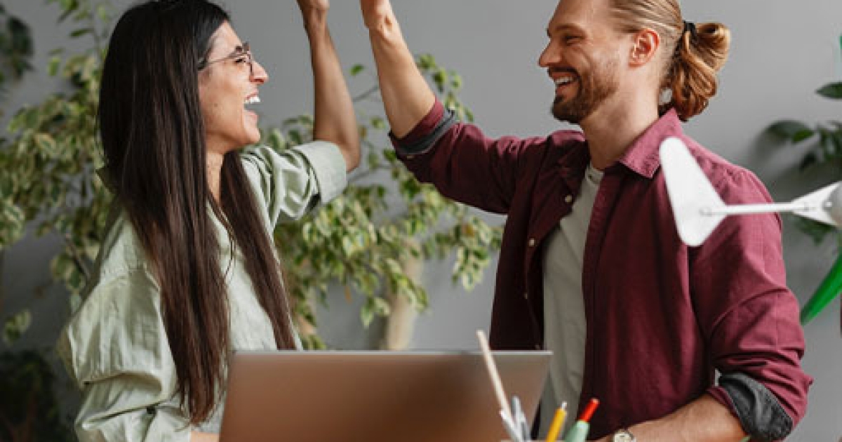 Onde Positive : Cultiver la Bonne Humeur dans la Communication